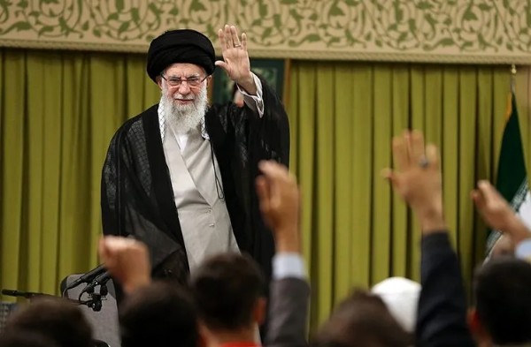 Orta Doğu gerilimine ABD imzası: İran’dan yeni tehdit geldi